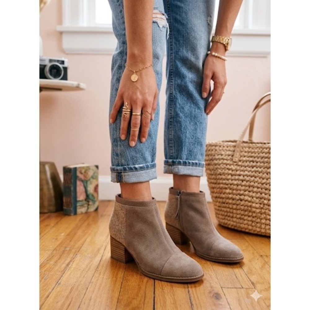 TOMS Loren Taupe Grey Suede Felt Ankle Boots Womens 6.5 Block Heel 10014146